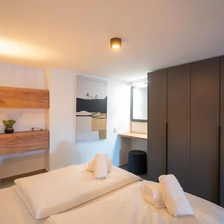 Penthouse With Roof Terrace And Hot Tub * Zadar