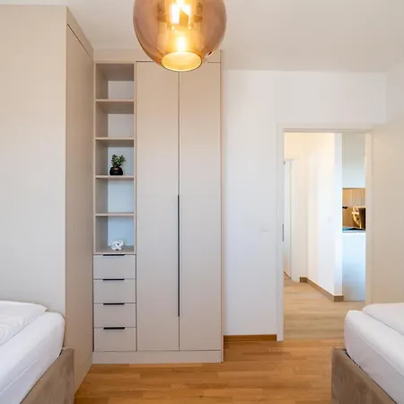 Penthouse With Roof Terrace And Hot Tub Zadar