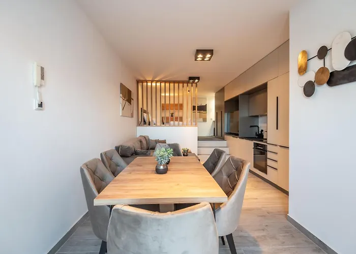 公寓 Penthouse With Roof Terrace And Hot Tub *