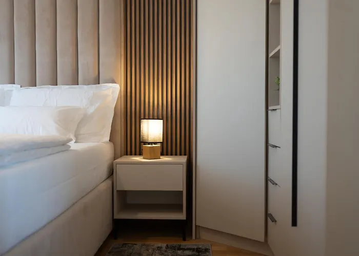 公寓 Penthouse With Roof Terrace And Hot Tub 扎达尔