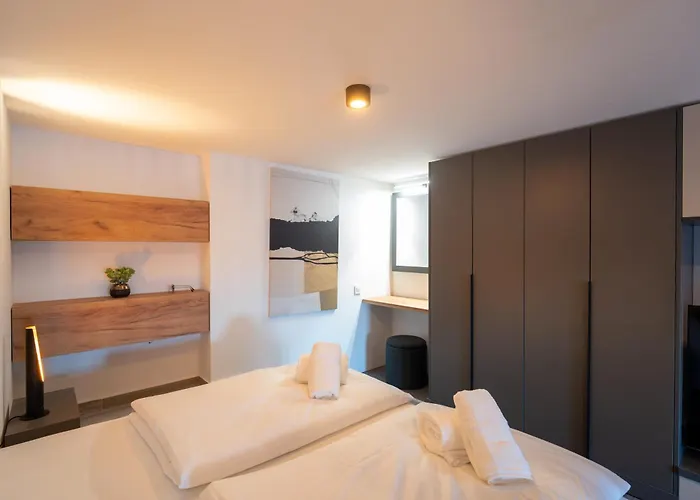 Penthouse With Roof Terrace And Hot Tub * 扎达尔