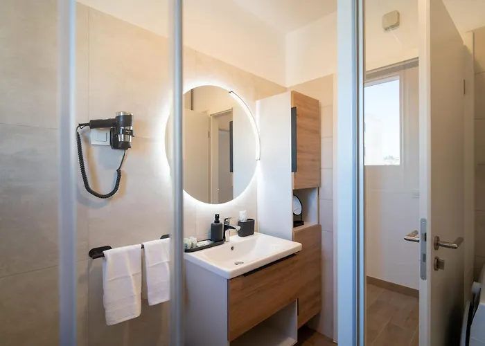 Penthouse With Roof Terrace And Hot Tub *