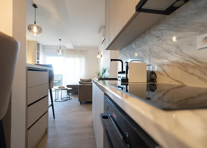 Penthouse With Roof Terrace And Hot Tub 公寓 *