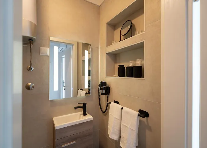 公寓 Penthouse With Roof Terrace And Hot Tub 扎达尔