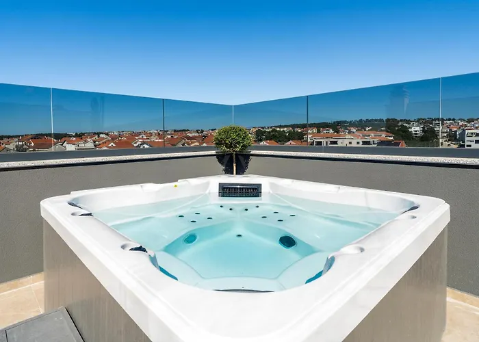 公寓 Penthouse With Roof Terrace And Hot Tub *