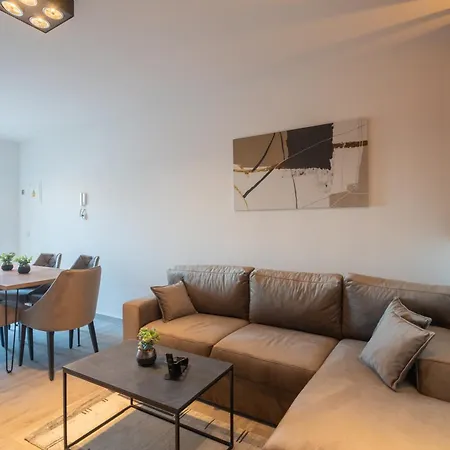 Appartement Penthouse With Roof Terrace And Hot Tub *