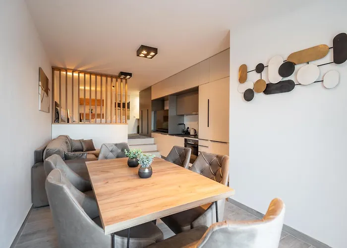 Penthouse With Roof Terrace And Hot Tub